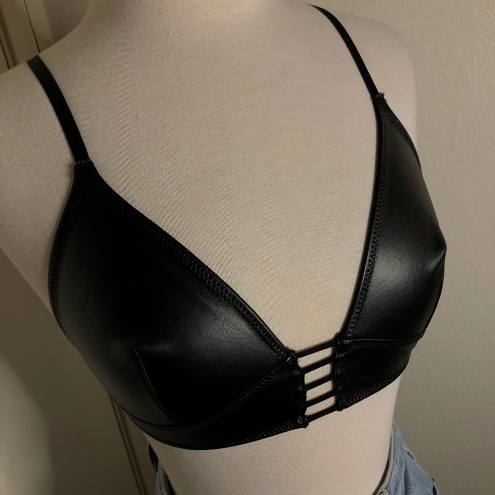 Forever 21 Black Crop Top